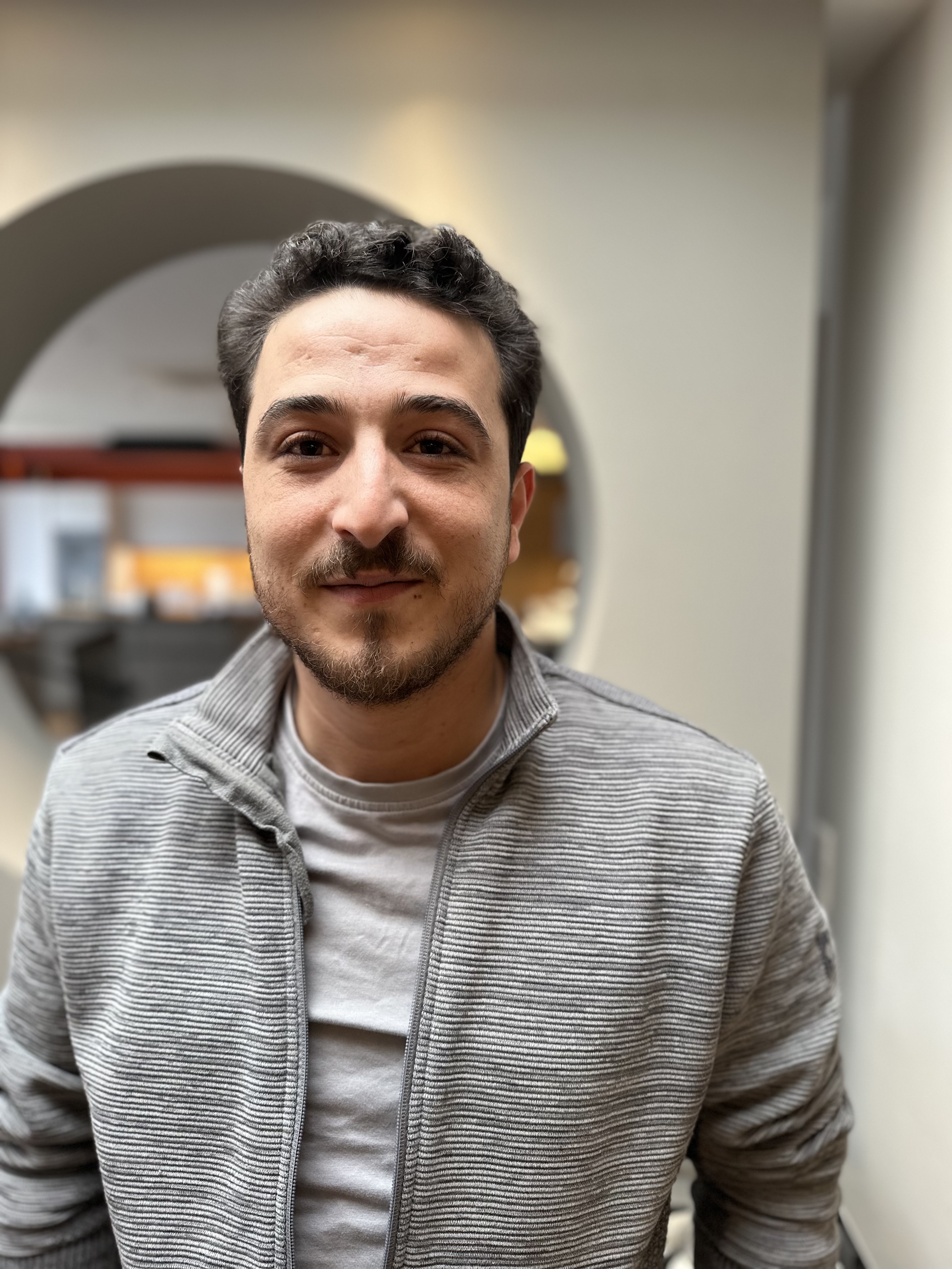 Salih Hasanato, Küchenmonteur bei kitchen art